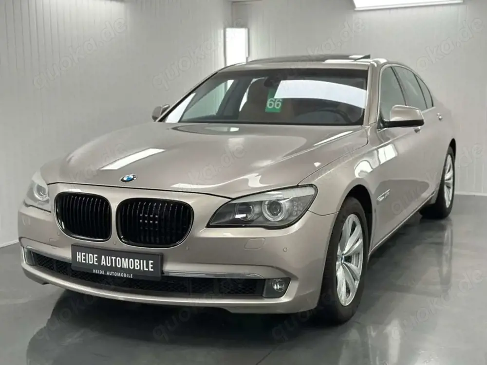 BMW 750 750i xDrive