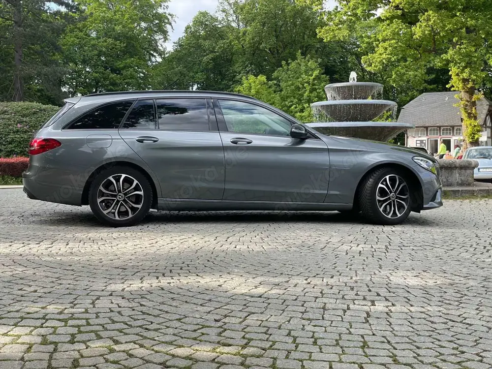 Mercedes-Benz C 300 C 300 T 9G-TRONIC Avantgarde