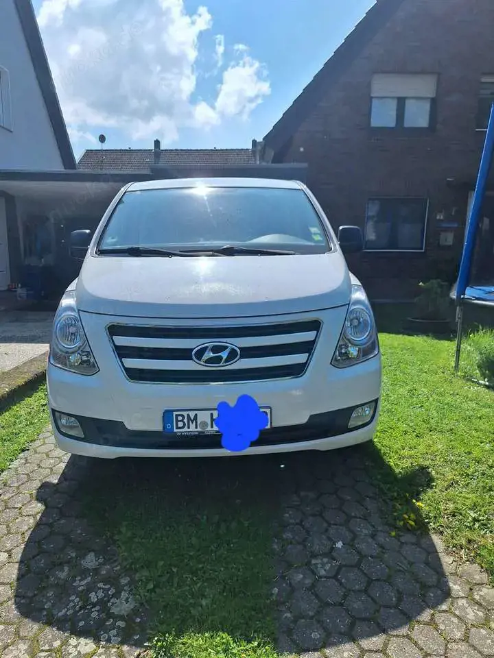 Hyundai H-1