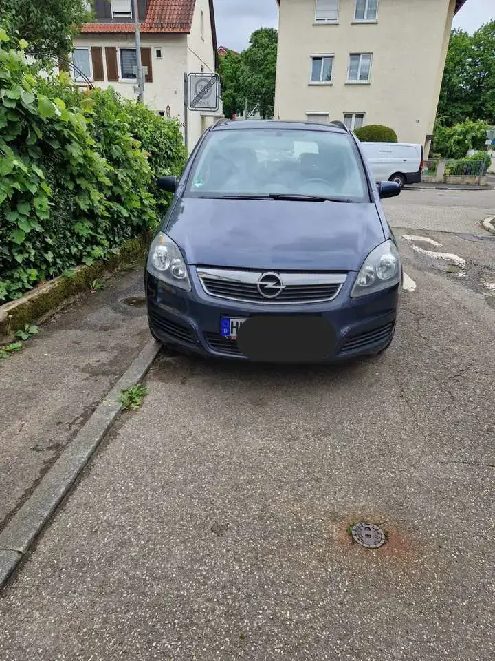 Opel Zafira Basis