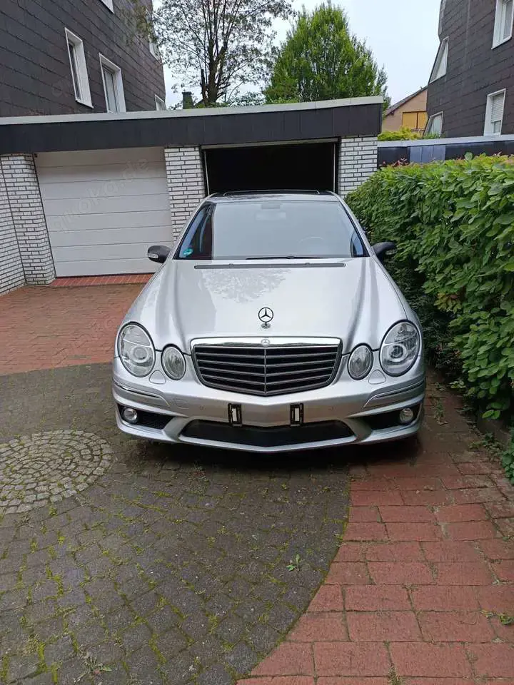 Mercedes-Benz E 500 Avantgarde
