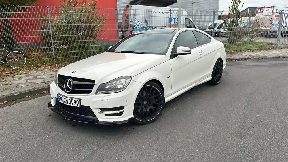 Mercedes-Benz C 350 Coupe BlueEFFICIENCY 7G-TRONIC *HU-JAN2027*