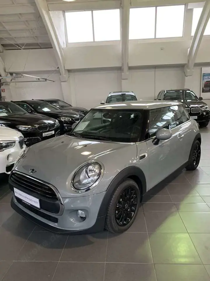 MINI One Blackyard