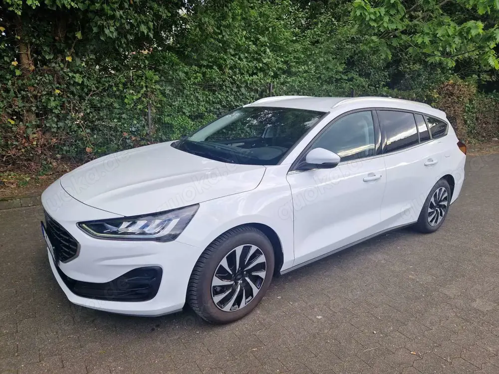 Ford Focus Focus Turnier 1.0 Hybrid Titanium mit AHK