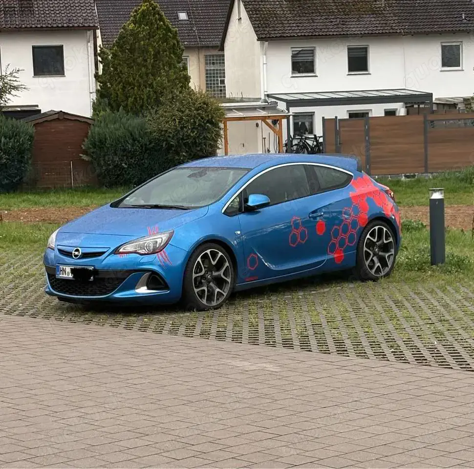 Opel Astra OPC