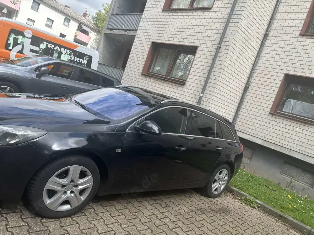 Opel Insignia 2.0 CDTI Sports Tourer Automatik 4x4 Edition
