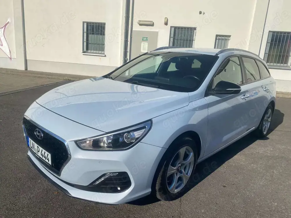 Hyundai i30 i30 1.4T-GDI Automatik-top Zustand und sehr gepfl
