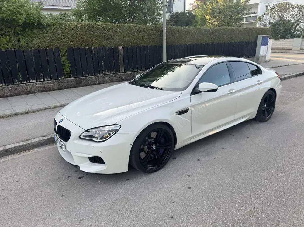BMW M6 LED, HuD, Carbon, Soft-Close, 360