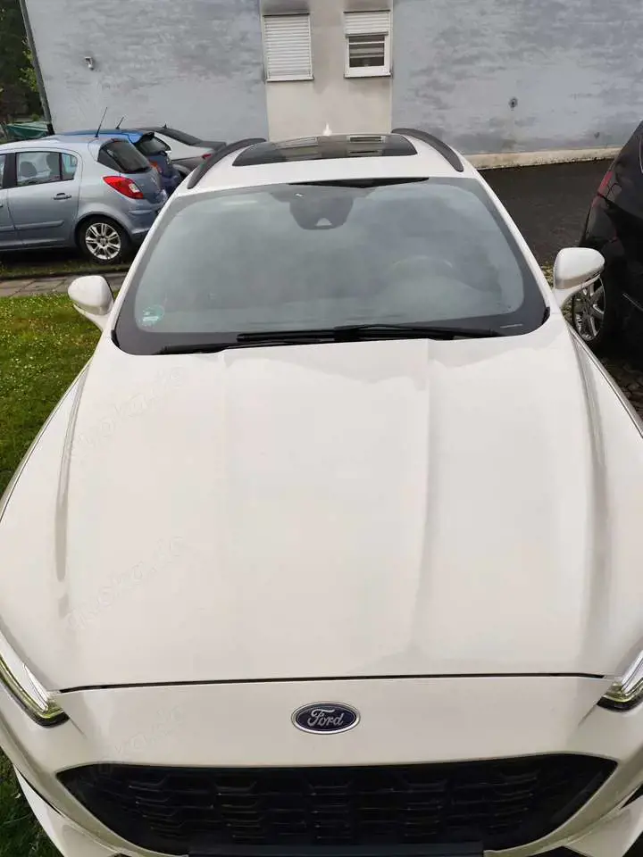Ford Mondeo Hybrid ST-Line