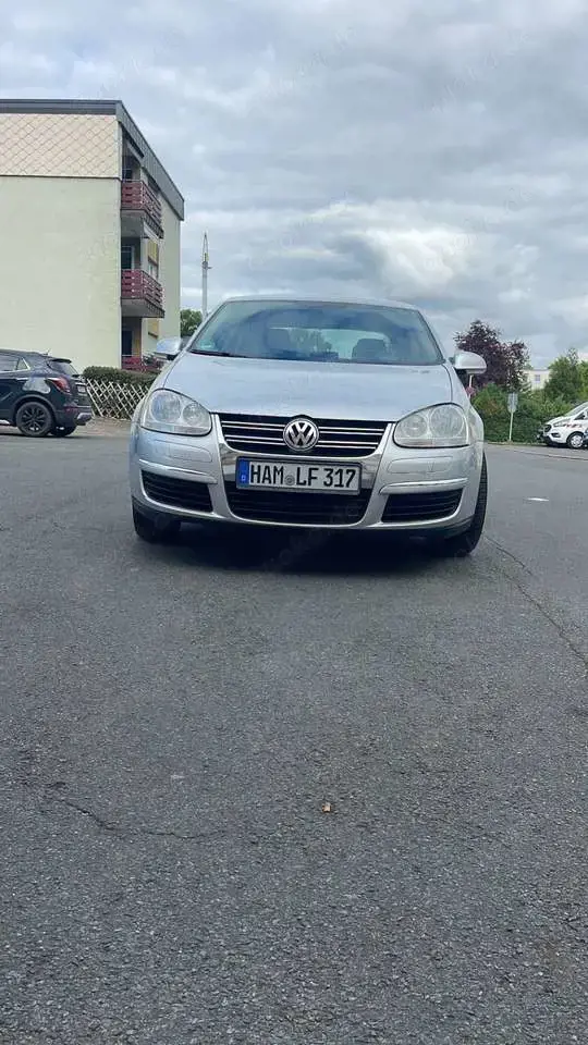 Volkswagen Jetta 2.0 FSI Comfortline