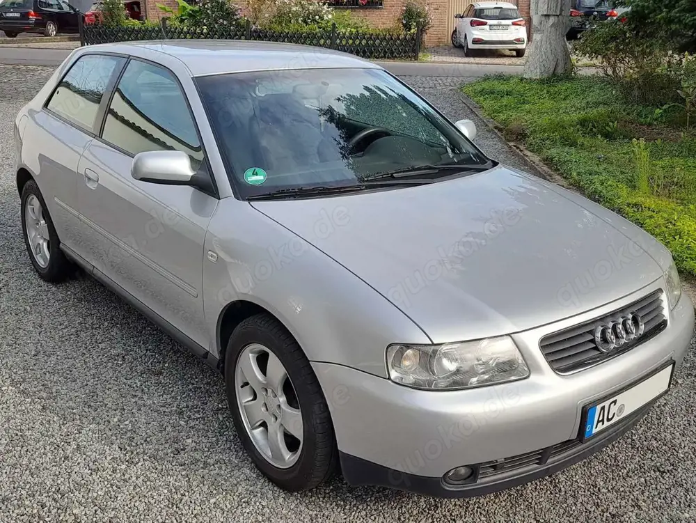 Audi A3 1.6 Attraction AHK Klima PDC Tempomat Sitzheizung