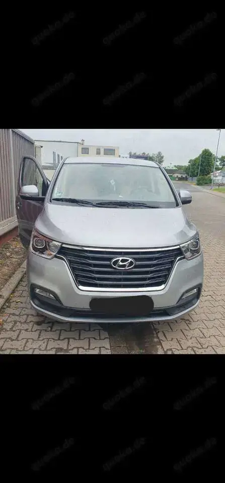 Hyundai H-1 2.5 CRDi Travel Premium