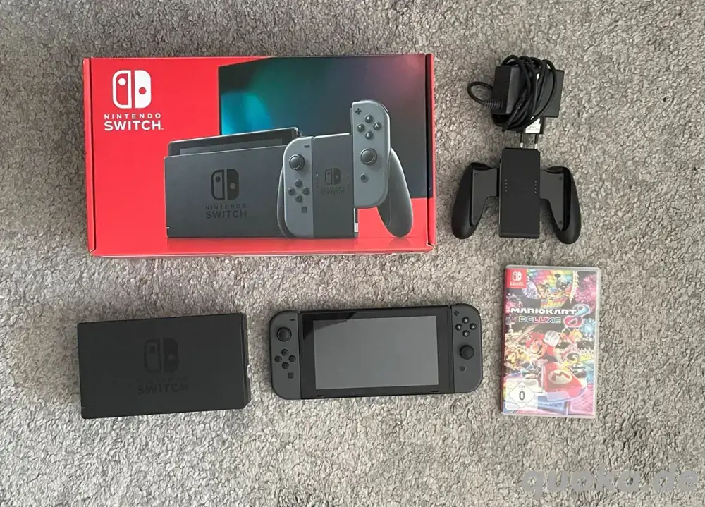 Nintendo Switch Grau + Mario Kart 8 Deluxe Nintendo Switch Grau + Mario Kart 8 Deluxe