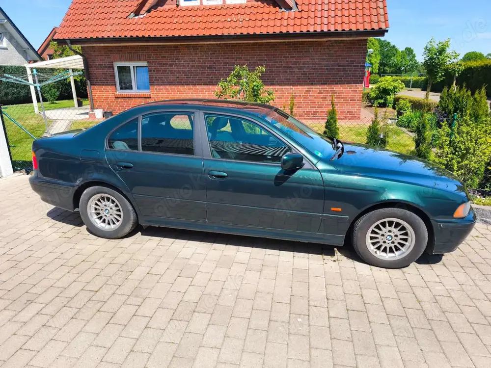 BMW 520 5er 520i mit Navi und Bordcomputer