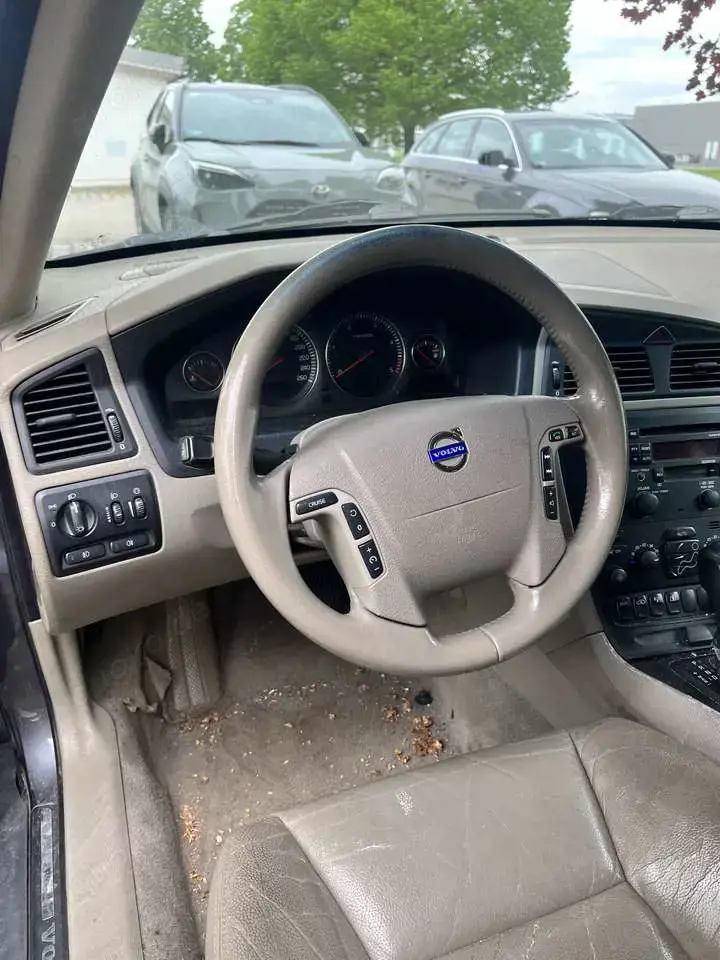 Volvo V70 D5 AWD Automatik Comfort