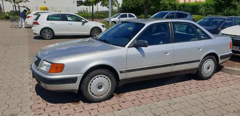 Audi 100