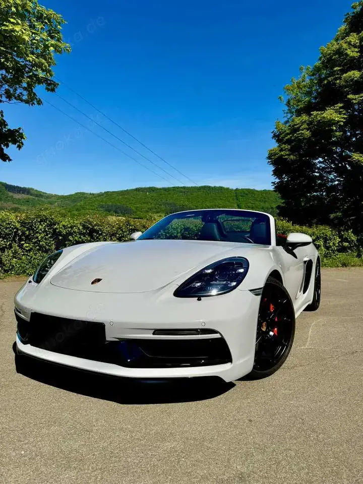 Porsche Boxster GTS 4.0 PDK *kreide*Exclusive*LED*Sitzlüftung*App