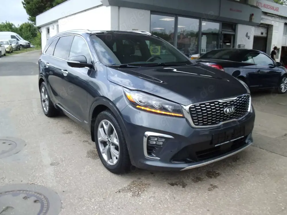 Kia Sorento 3.3 SX V6 4WD Automatik / 7-SITZE / LEDER / VOLL
