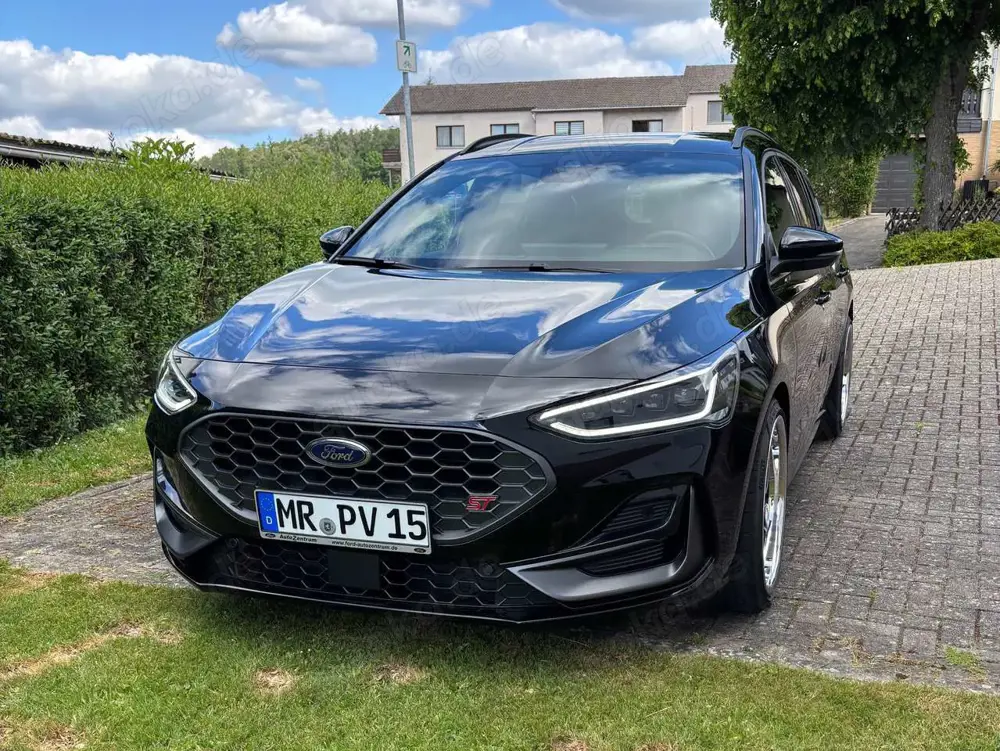 Ford Focus Focus Turnier 2.3 EcoBoost ST X