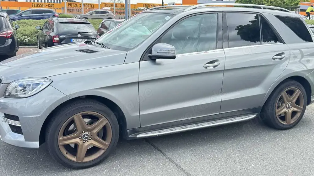Mercedes-Benz ML 350 BlueTEC 4MATIC 7G-TRONIC
