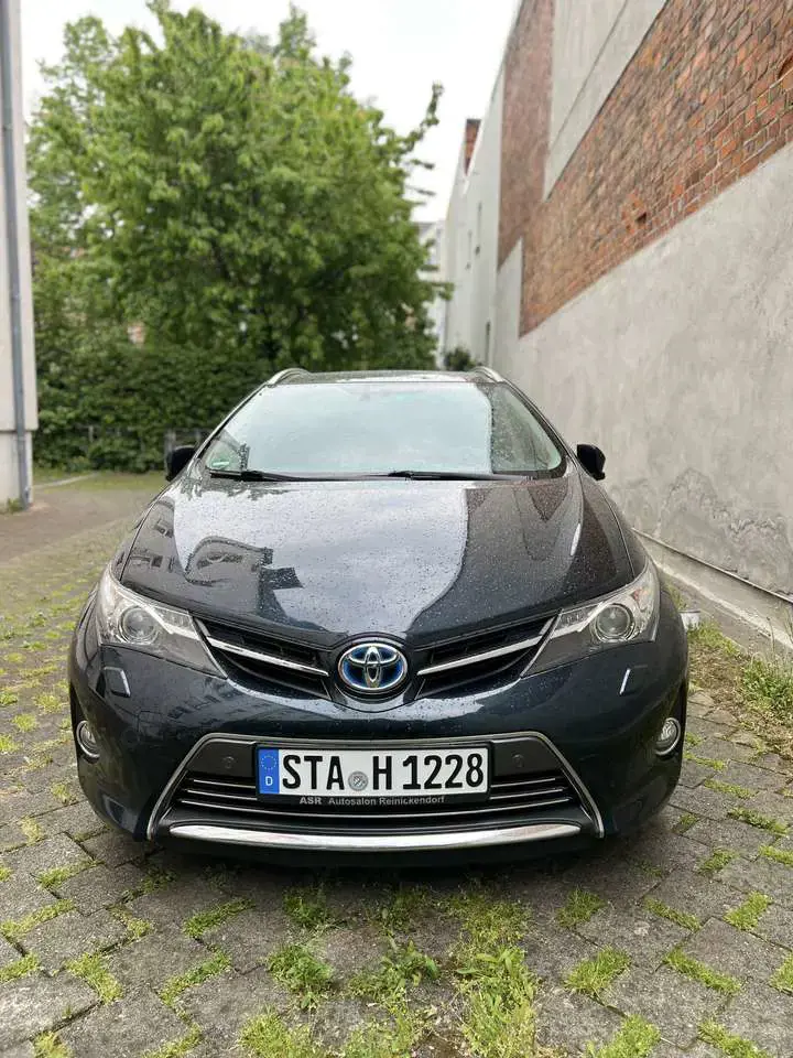 Toyota Auris 1.8 VVT-i Hybrid Automatik Touring Sports Executiv