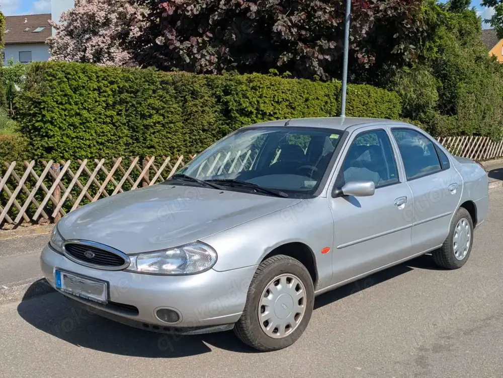Ford Mondeo Mondeo 16V GLX