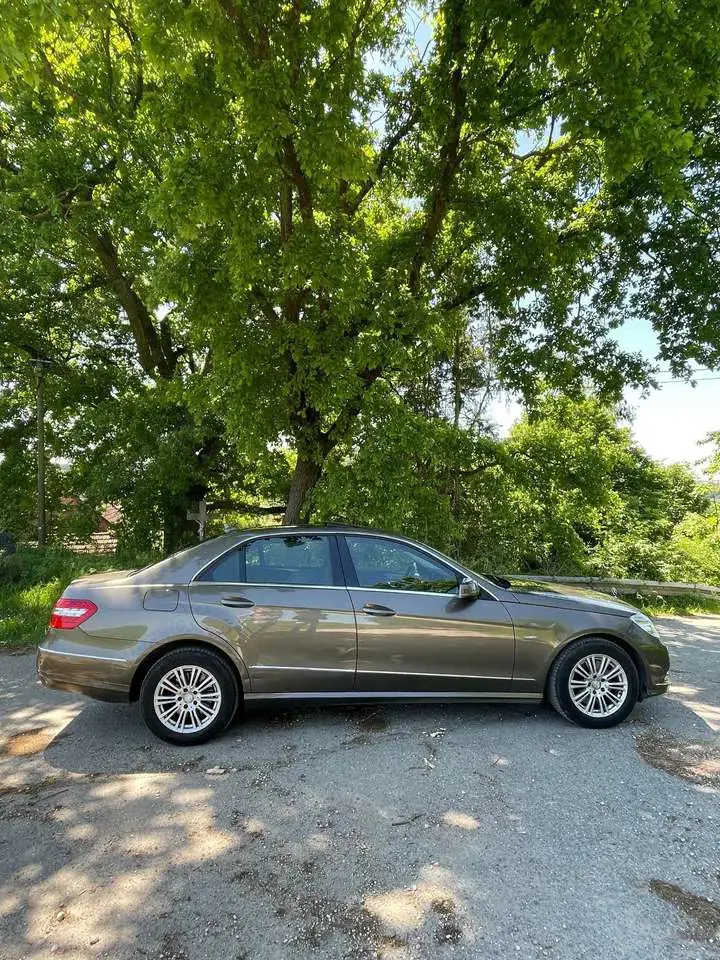 Mercedes-Benz E 350 E 350 CDI DPF BlueEFFICIENCY 7G-TRONIC Elegance