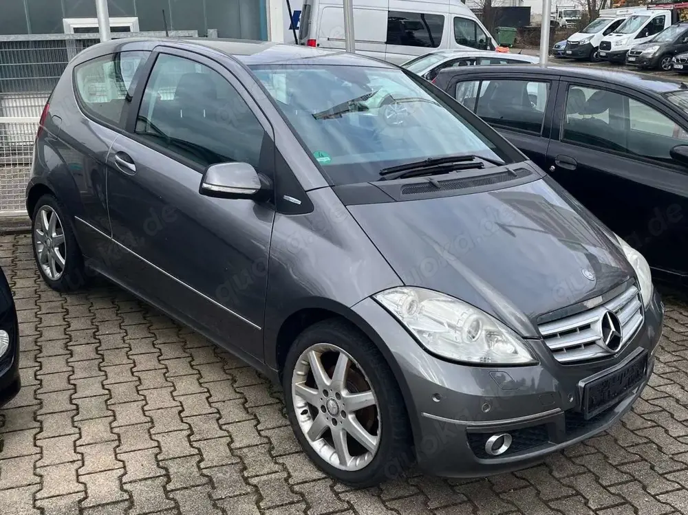 Mercedes-Benz A 180 A 180 BlueEFFICIENCY SPORT EDITION