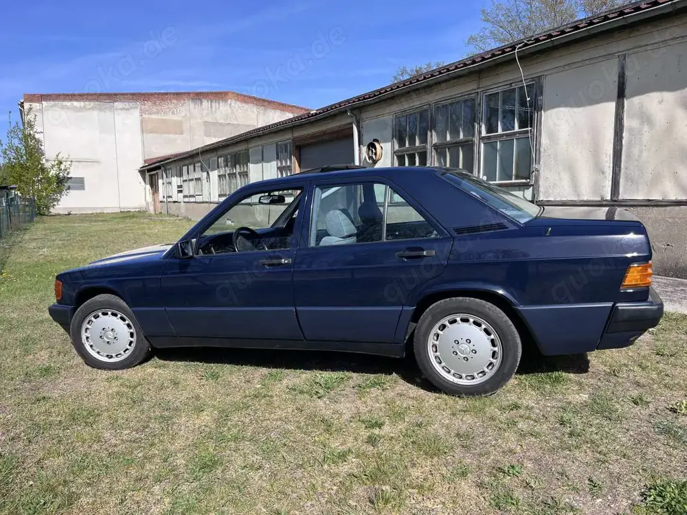 Mercedes-Benz 190 D 2.5