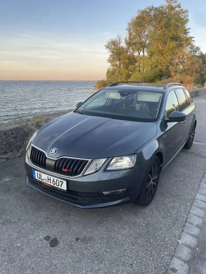 Skoda Octavia Combi 2.0 TDI DSG Soleil