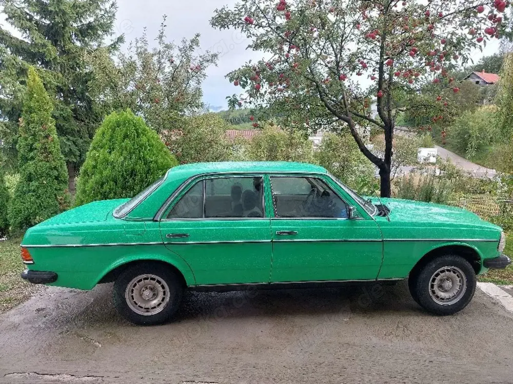 Mercedes-Benz E 240 Oldtimer