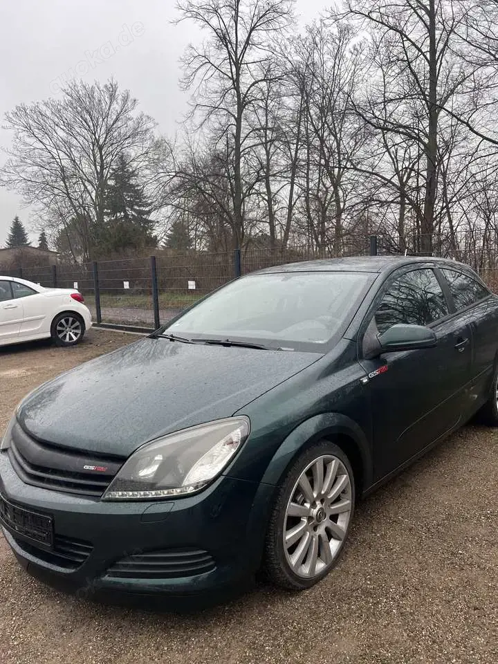 Opel Astra GTC 1.6 Sport