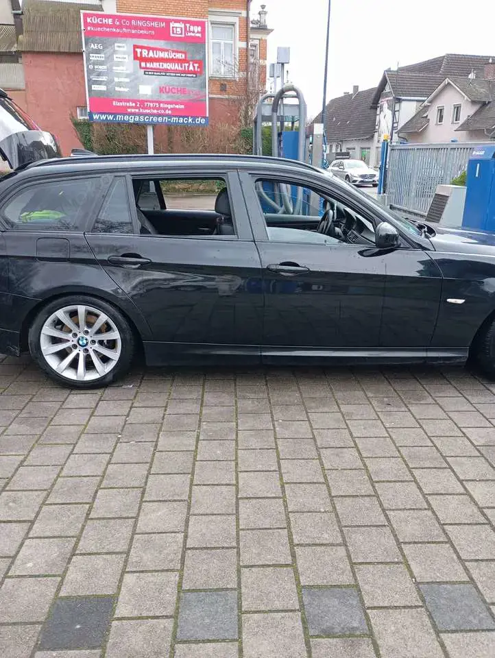 BMW 320 320d DPF Touring Blue Performance Edition Sport