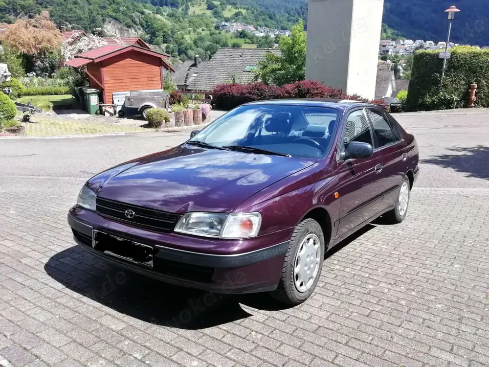 Toyota Carina