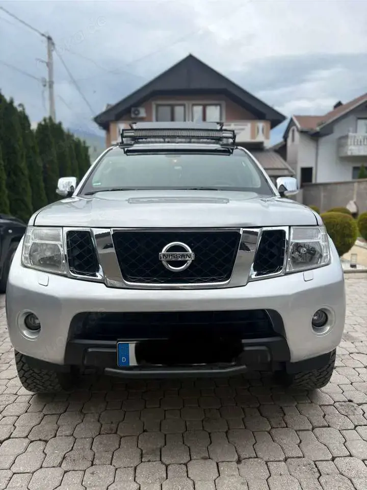 Nissan Navara dobel cabine 3.0 V6. 4x4