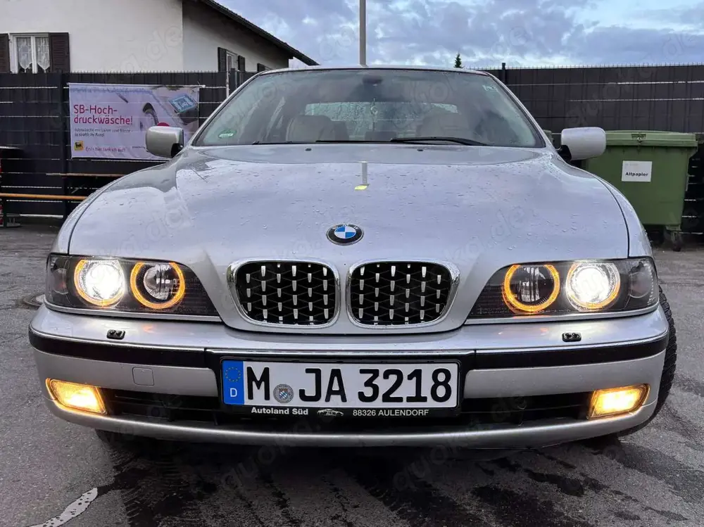 BMW 523 523i