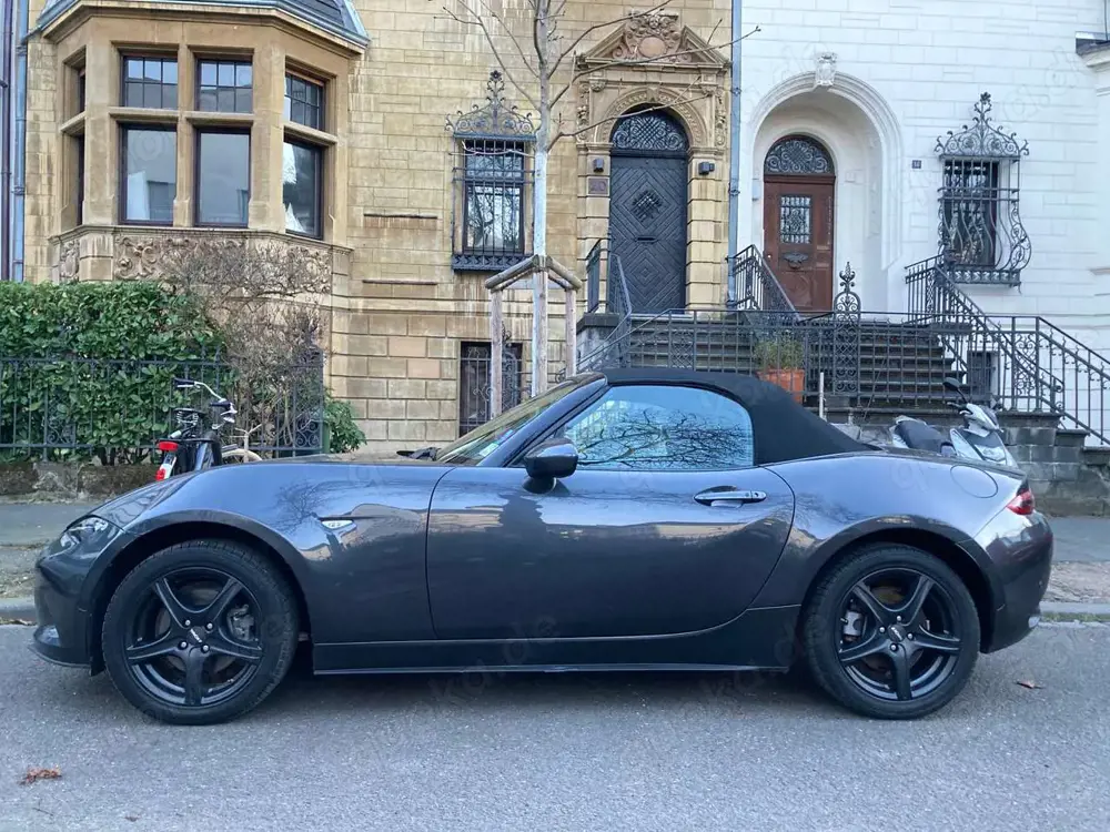Mazda MX-5 Roadster // SKYACTIV-G 160 Exclusive-Line