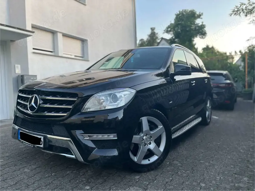 Mercedes-Benz ML 350 4MATIC (BlueEFFICIENCY) 7G-TRONIC AMG Line