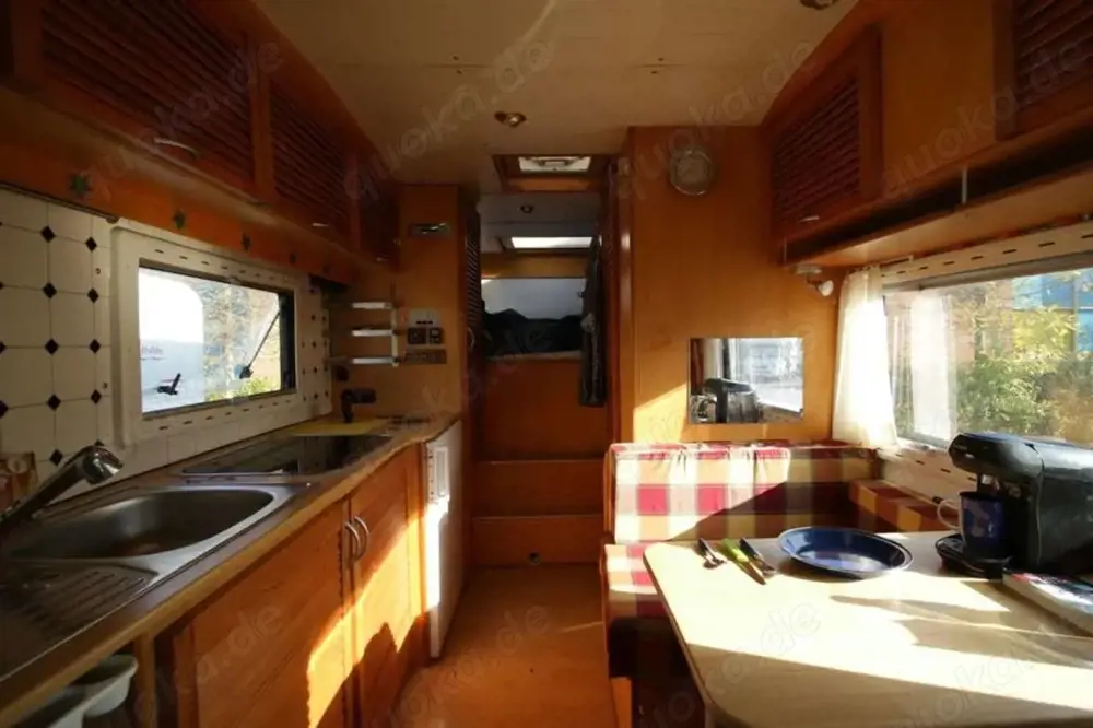 Mercedes-Benz Vario MB 609