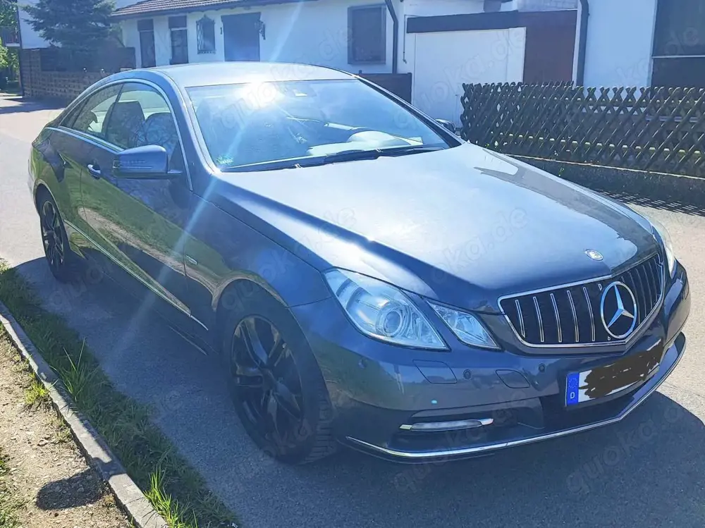 Mercedes-Benz E 200