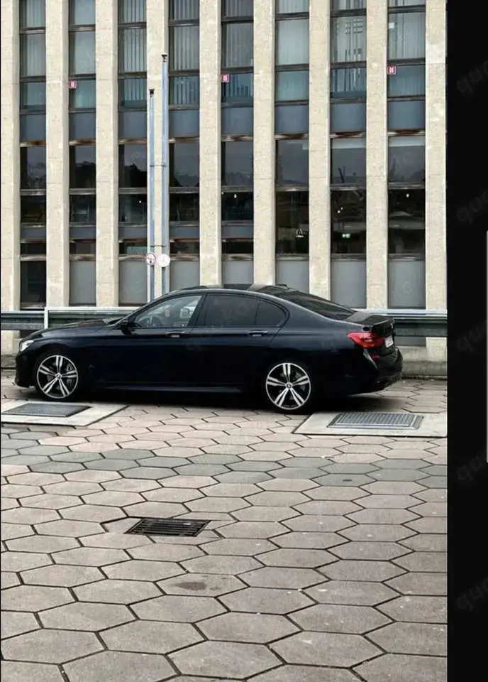 BMW 750 750d xDrive Blue Performance Edition Exclusive