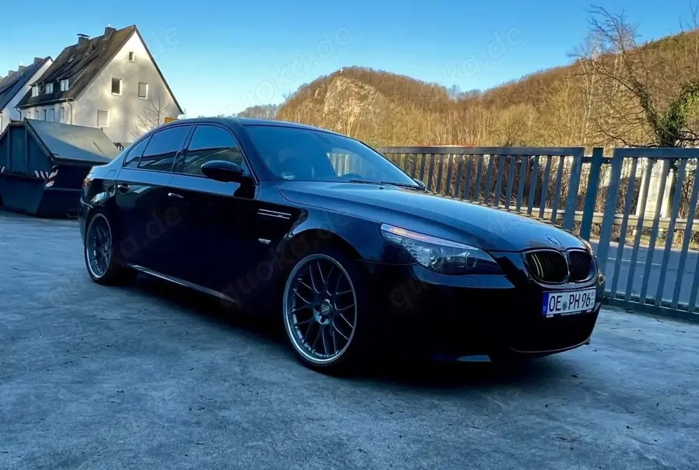 BMW M5 Basis
