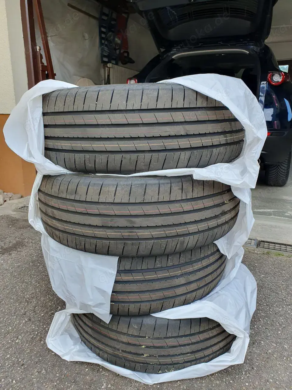 4 neue Sommerreifen Bridgestone TOOA 215 55 R18 95H, Zahlung bei Abholen 4 neue Sommerreifen Bridgestone TOOA 215 55 R18 95H, Zahlung bei Abholen