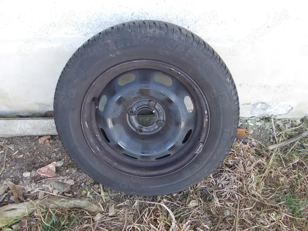 Gebrauchte Winterreifen mit Felgen (Semperit 185 65 R 15 T)