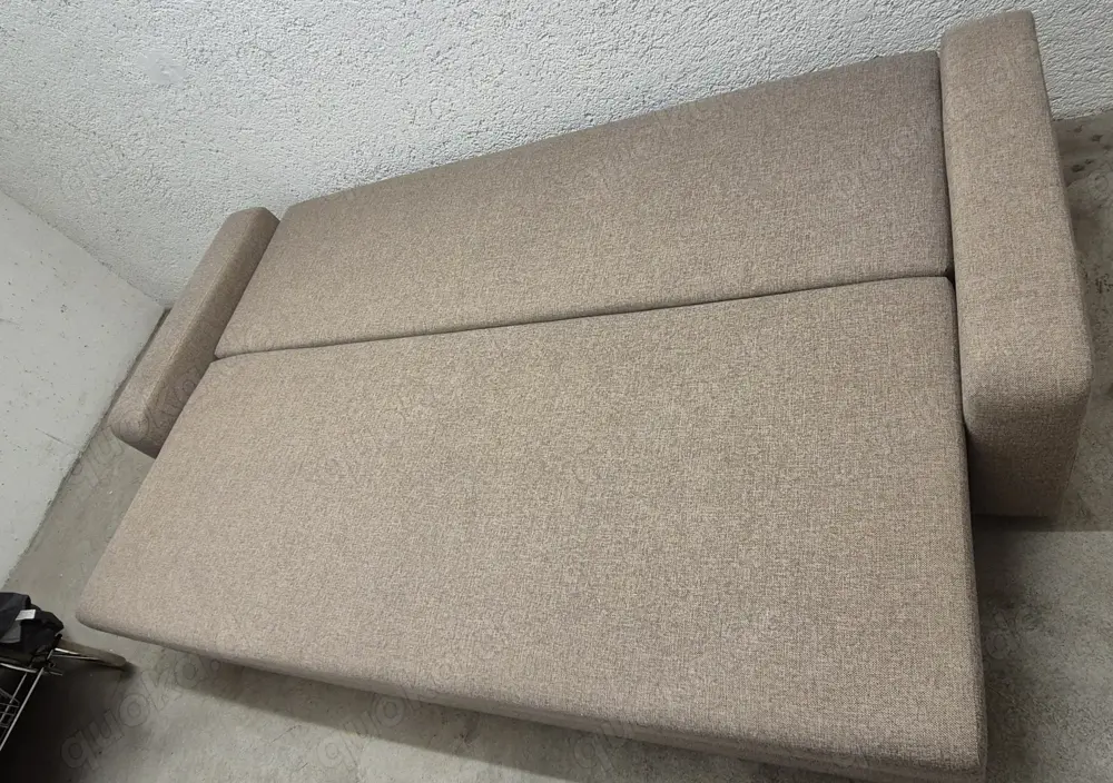 Couch mit Gästebett und Bettkasten Couch mit Gästebett und Bettkasten