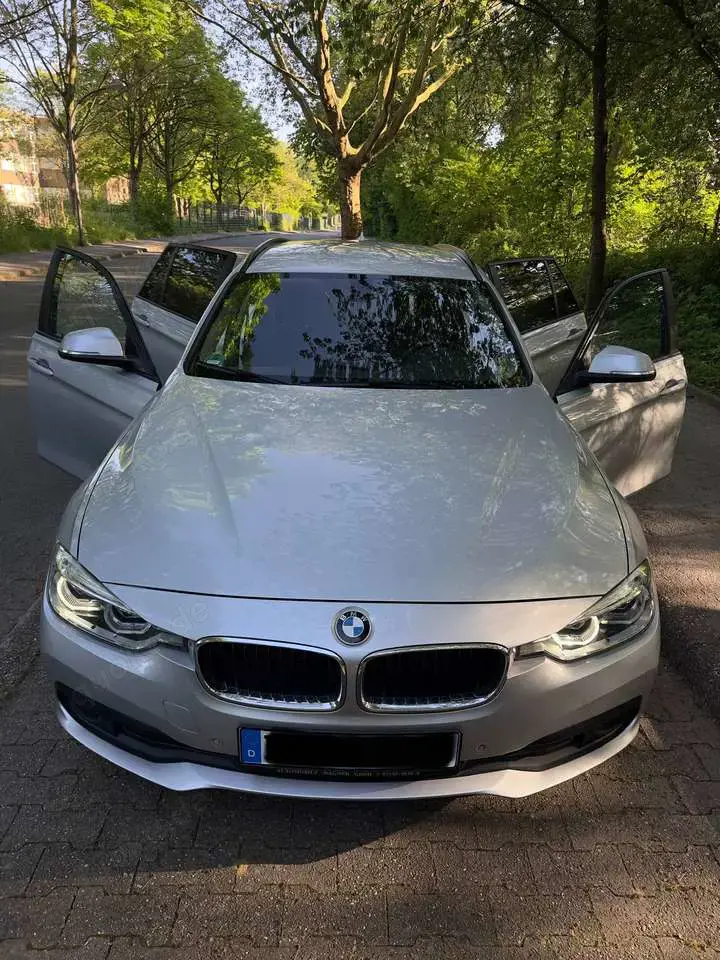 BMW 318 318d Touring Aut.