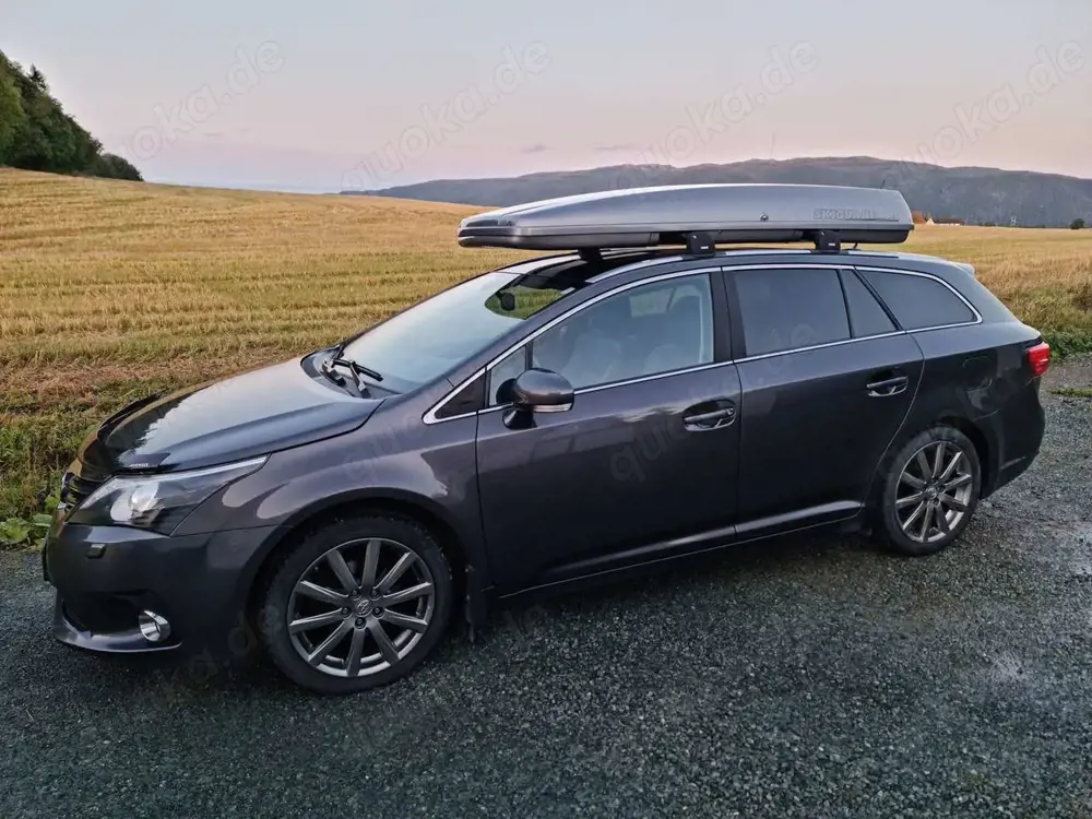 Toyota Avensis Avensis Combi 1.8 Multidrive S Executive