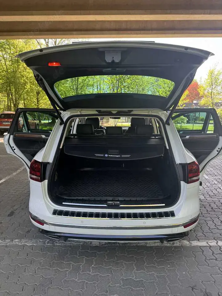 Volkswagen Touareg 3.0 V6 TDI SCR Blue Motion DPF Automatik Executive