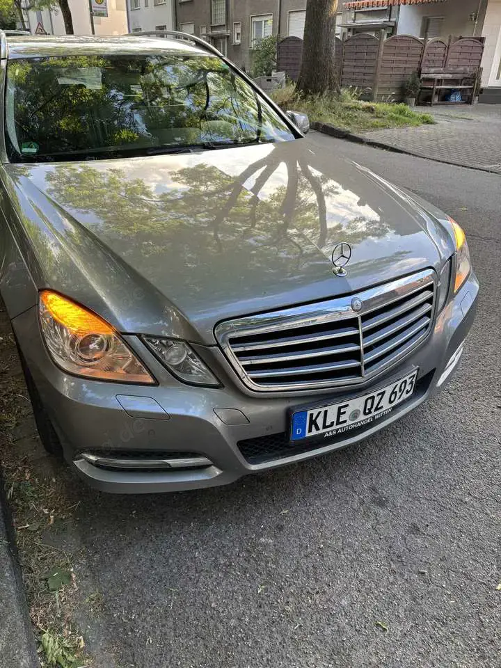 Mercedes-Benz E 250 CGI BlueEFFICIENCY Automatik Avantgarde