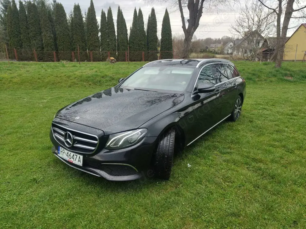 Mercedes-Benz E 300 E 300 de T 9G-TRONIC NEW ENGINE